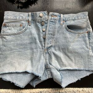 Aritzia denim forum ex boyfriend short size 29 NEVER WORN